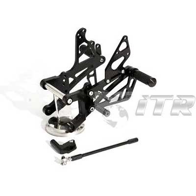 ESTRIBERAS MULT IREGULABLES COLOR NEGRO YAMAHA R1 