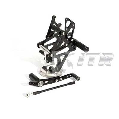 ESTRIBERAS MULTI REGULABLES COLOR NEGRO YAMAHA R1 