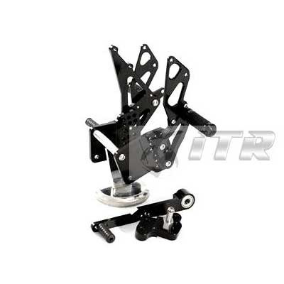 ESTRIBERAS MULTI REGULABLES COLOR NEGRO SUZUKI GSX