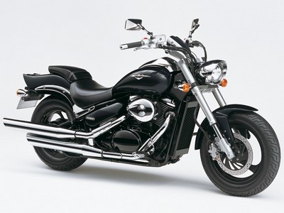 SUZUKI M800