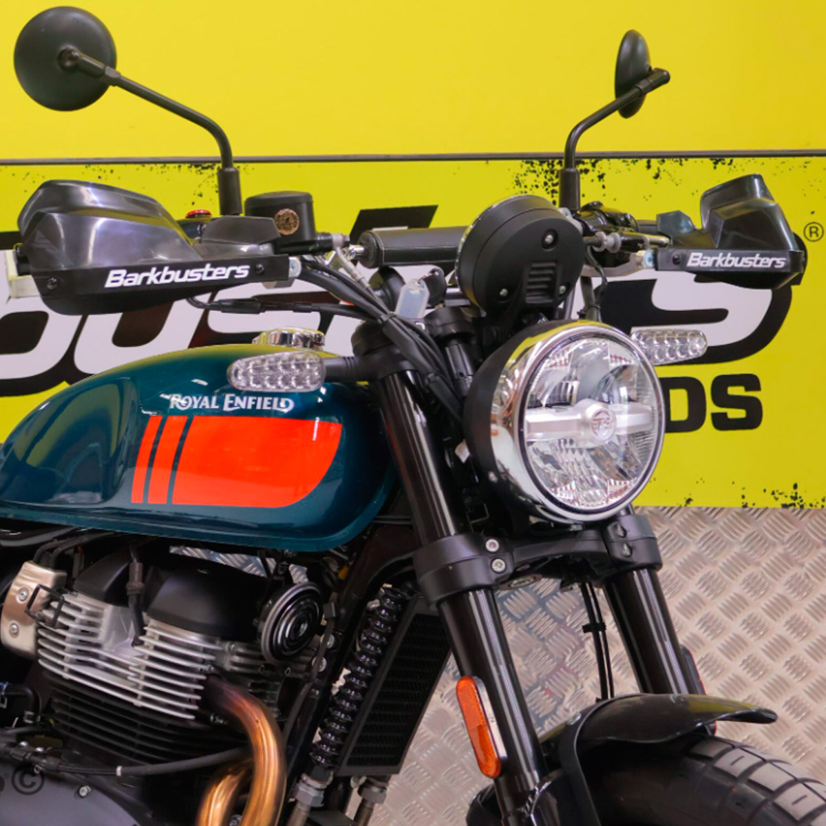Paramanos Barkbusters Royal Enfield Bear 650 2025-