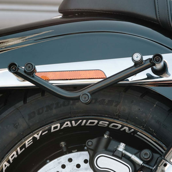 SLC Soporte lateral maleta Harley Davidson FXDF 08- SWMotech | Nilmoto