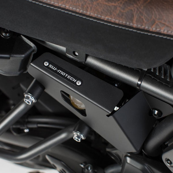 Protector deposito frenos Yamaha XSR900 16- SWMotech