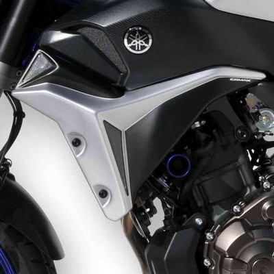 Tapas laterales cubreradiador Ermax moto Yamaha MT07 14-17 Â· 4