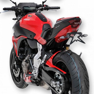 Soporte portamatriculas con paso de Rueda Yamaha MT07 14- Â· 3