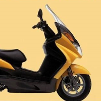 Cupula Suzuki Burgman 125-150 02-05