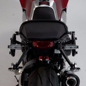 Kit maletas laterales y soportes URBAN Honda CB1000R Â· 2