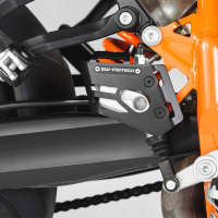 Protector bomba freno KTM 990 SMR 07- /Adventure 06- SWMotech