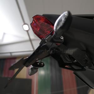 porta matricula triumph street triple rs 17+ Â· 2