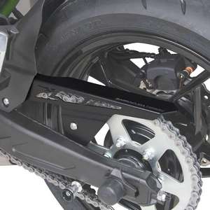 cubre cadena en aluminio negro barracuda kawasaki z650, ninja 650 17-19