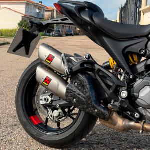 Escape Akrapovic Ducati Monster 21- Â· 3
