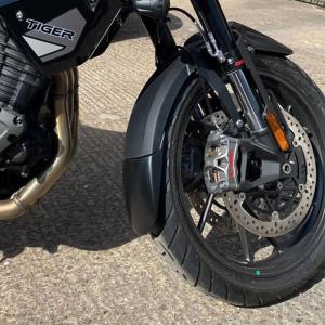 Extension faldon guardabarros delantero Triumph Tiger 1200 22-