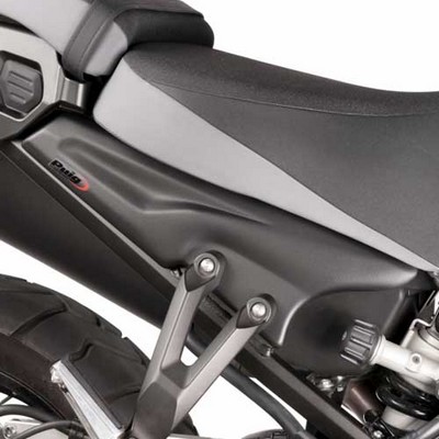Tapas laterales marca Puig para Yamaha XT1200Z Super Tenere