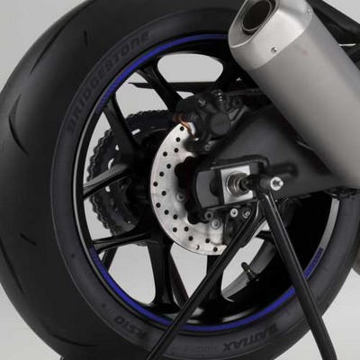 Adhesivo para llantas de moto en arco marca Puig Â· 2