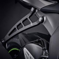 Soporte escape Evotech Performance Kawasaki ZX6R y ZX10R Â· 2