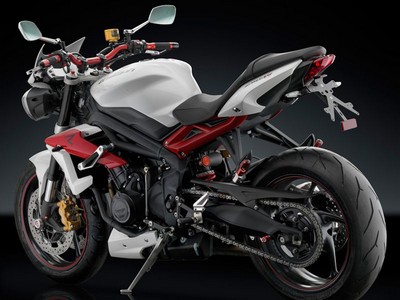 Portamatriculas Triumph Daytona 675-R-Street Triple-R Rizoma Modelo Fox Â· 4