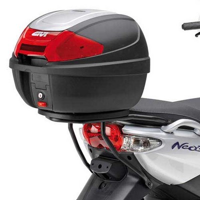 Givi-Kappa soporte baul trasero YAMAHA NEOs 50-MBK OVETTO 50 08-15