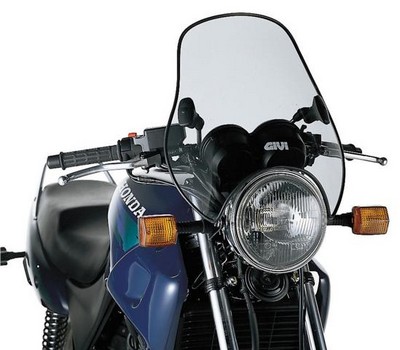 Parabrisas universal para motos naked marca Givi ahumado de 37.7x44 cm