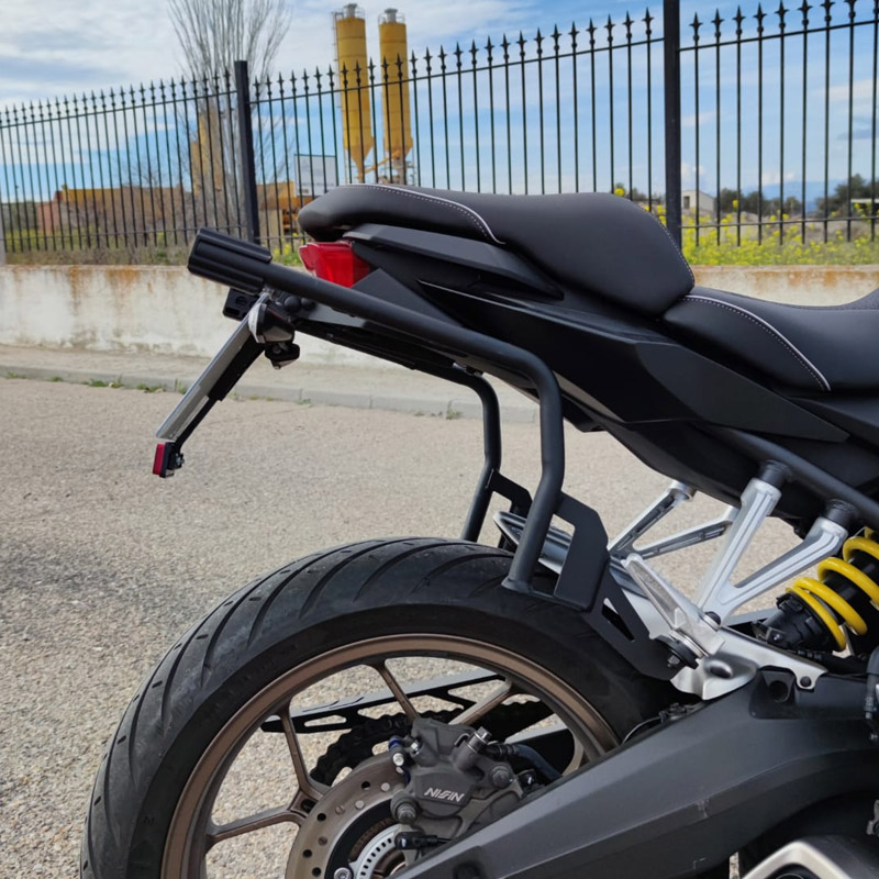 honda cb 650 r maletas